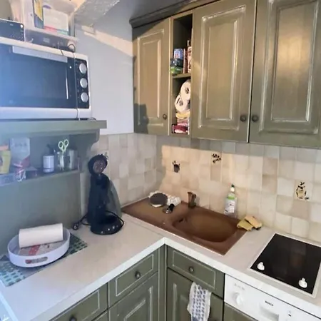 Marie Louise Apartment *